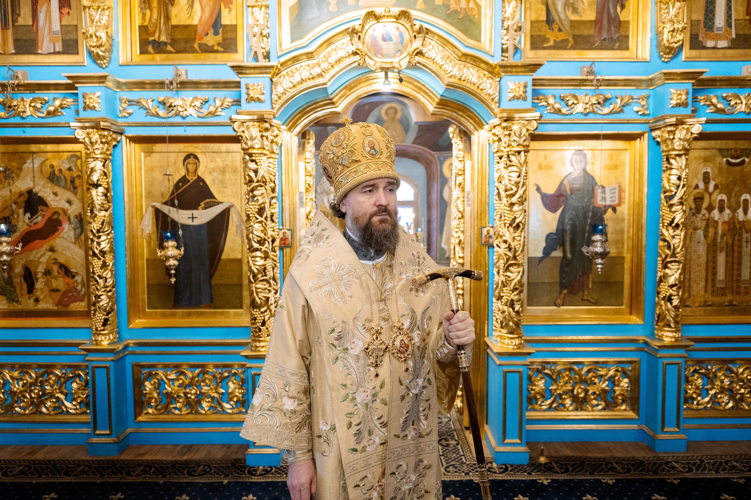 Митрополит Воскресенский Григорий совершил Божественную Литургию в Покровском храме Новоспасского монастыря.